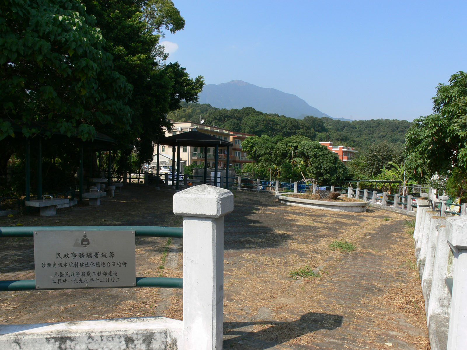 Photo 4: Tam Shui Hang Tsuen Sitting-out Area