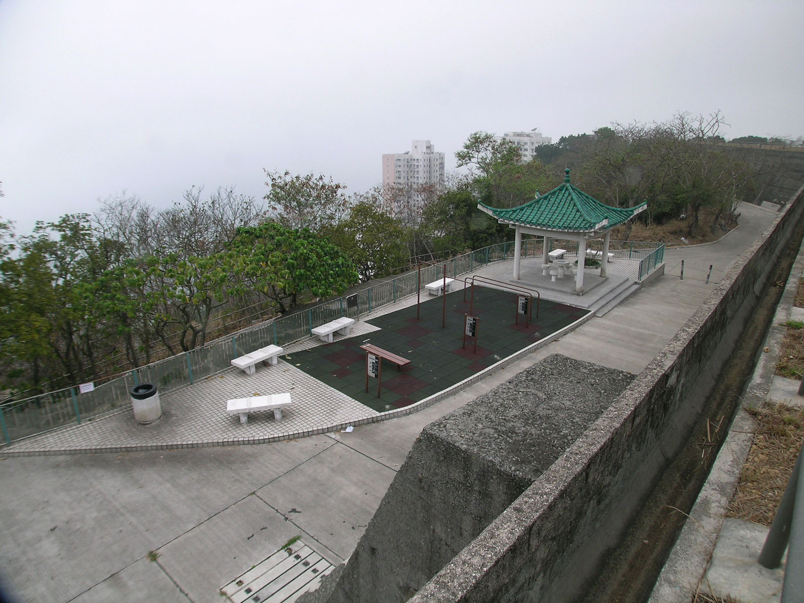 Photo 5: Mount Davis Service Reservoir Sitting-out Area