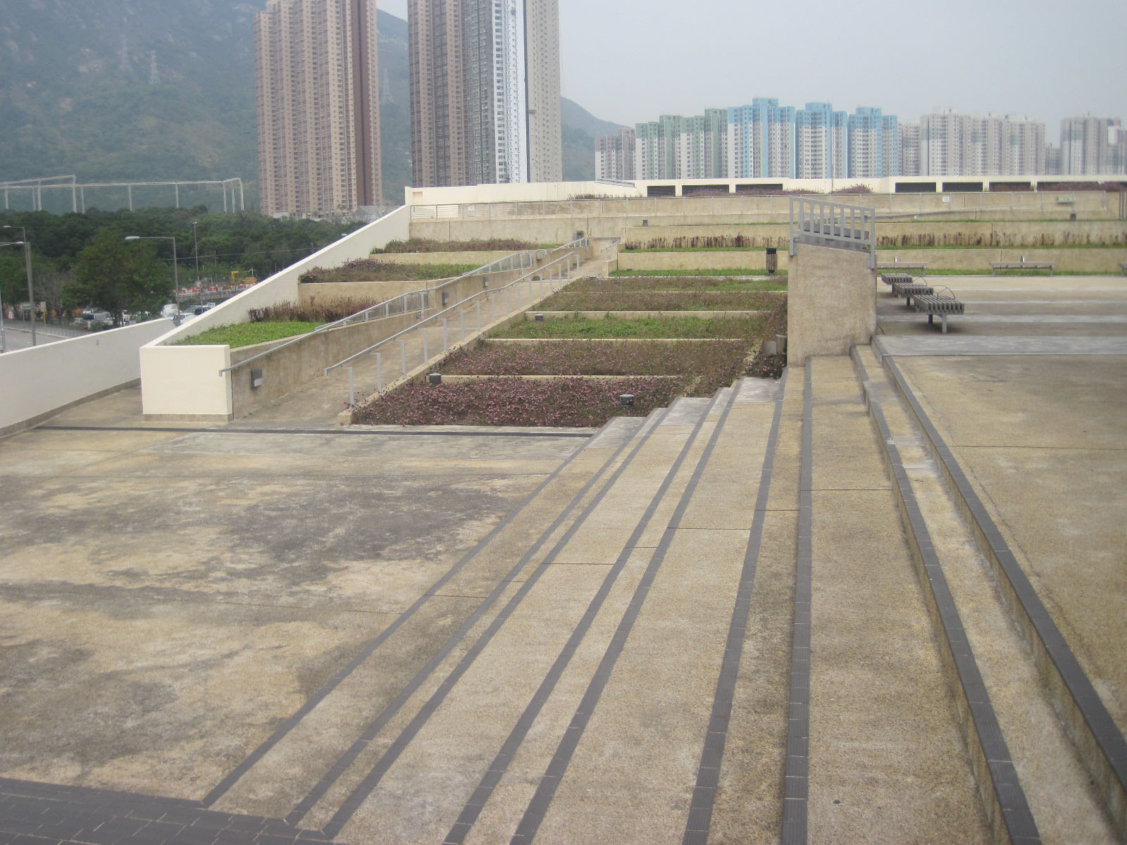 Photo 1: Tuen Mun Area 44 Joint-user Complex & Wholesale Fish Market Landscape Deck