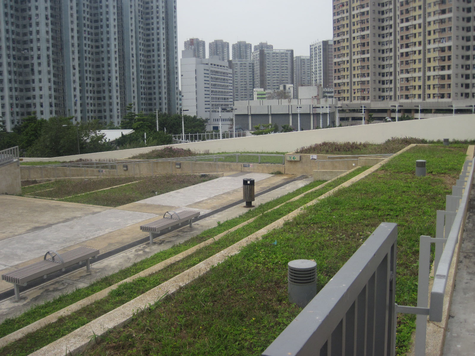 Photo 2: Tuen Mun Area 44 Joint-user Complex & Wholesale Fish Market Landscape Deck