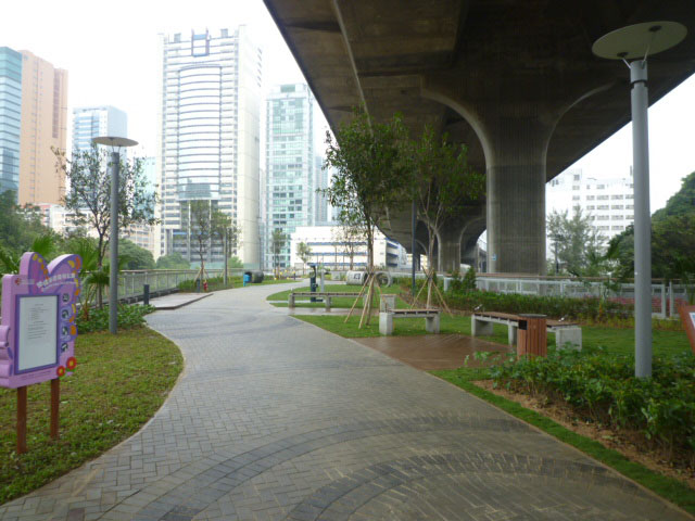 Photo 4: Butterfly Valley Road Pet Garden