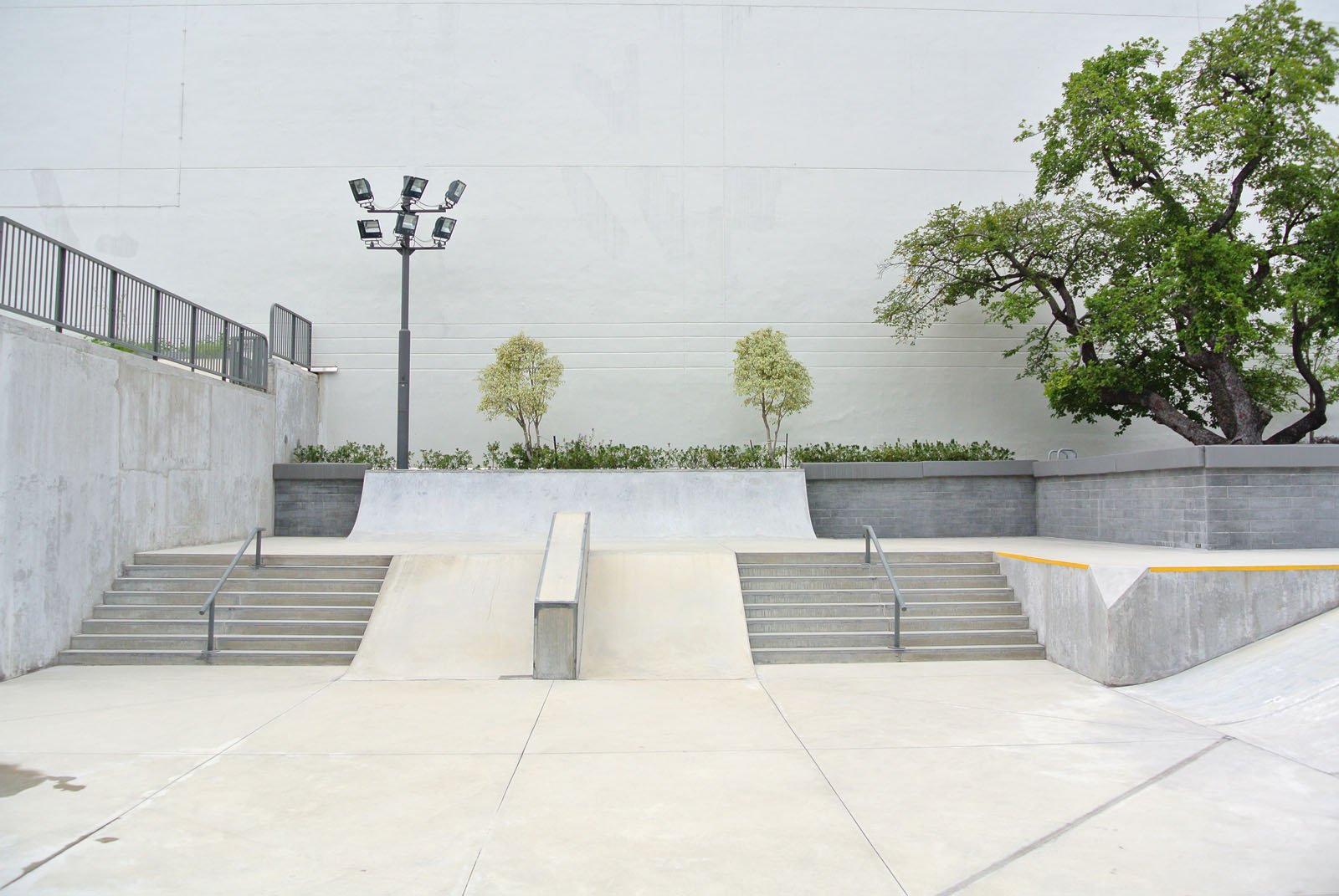 Photo 2: On Fuk Street Playground Skatepark