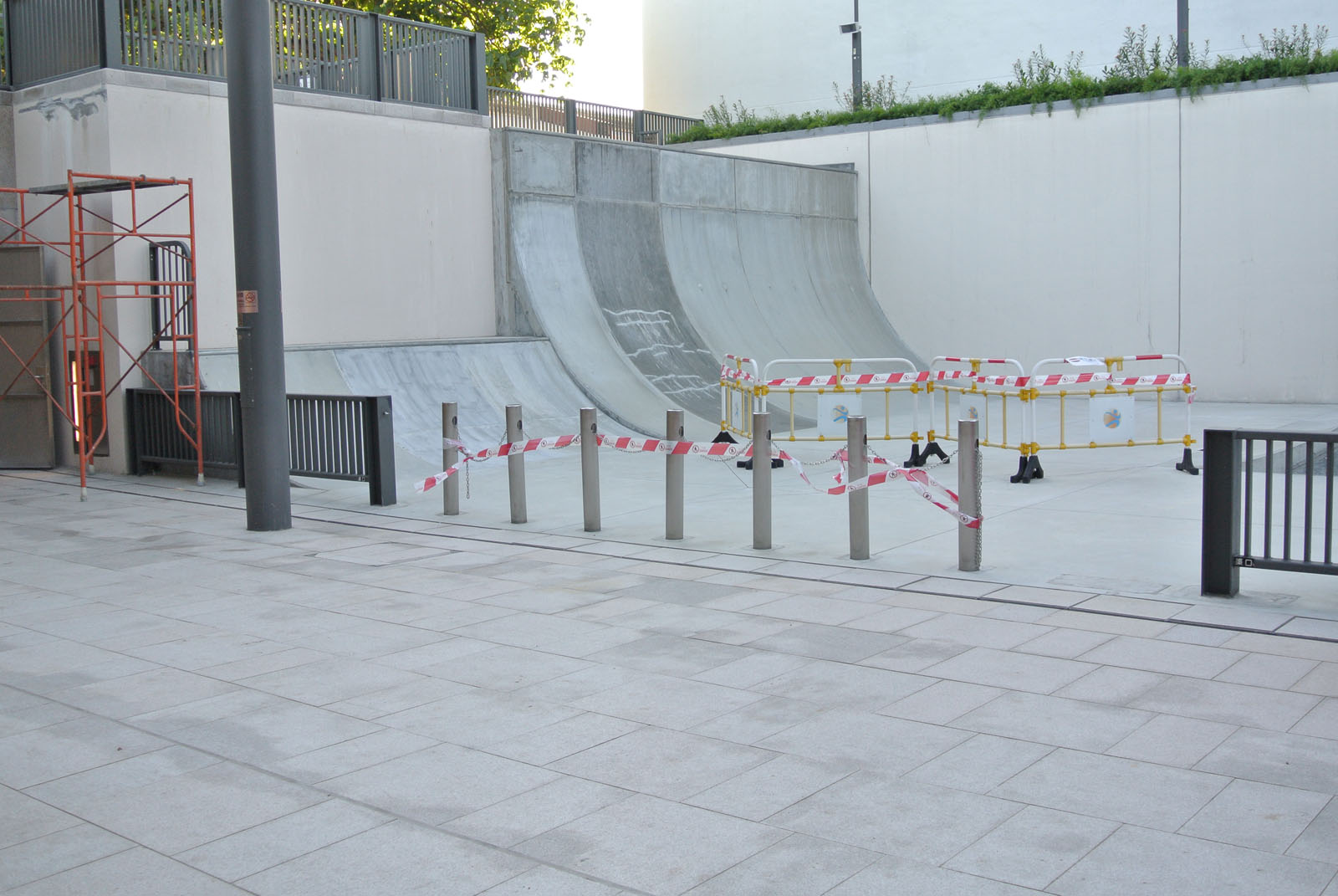 Photo 3: On Fuk Street Playground Skatepark