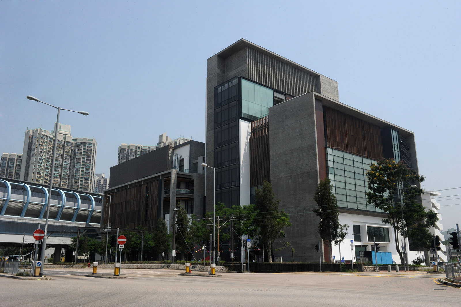 Photo 2: Ping Shan Tin Shui Wai Leisure and Cultural Building