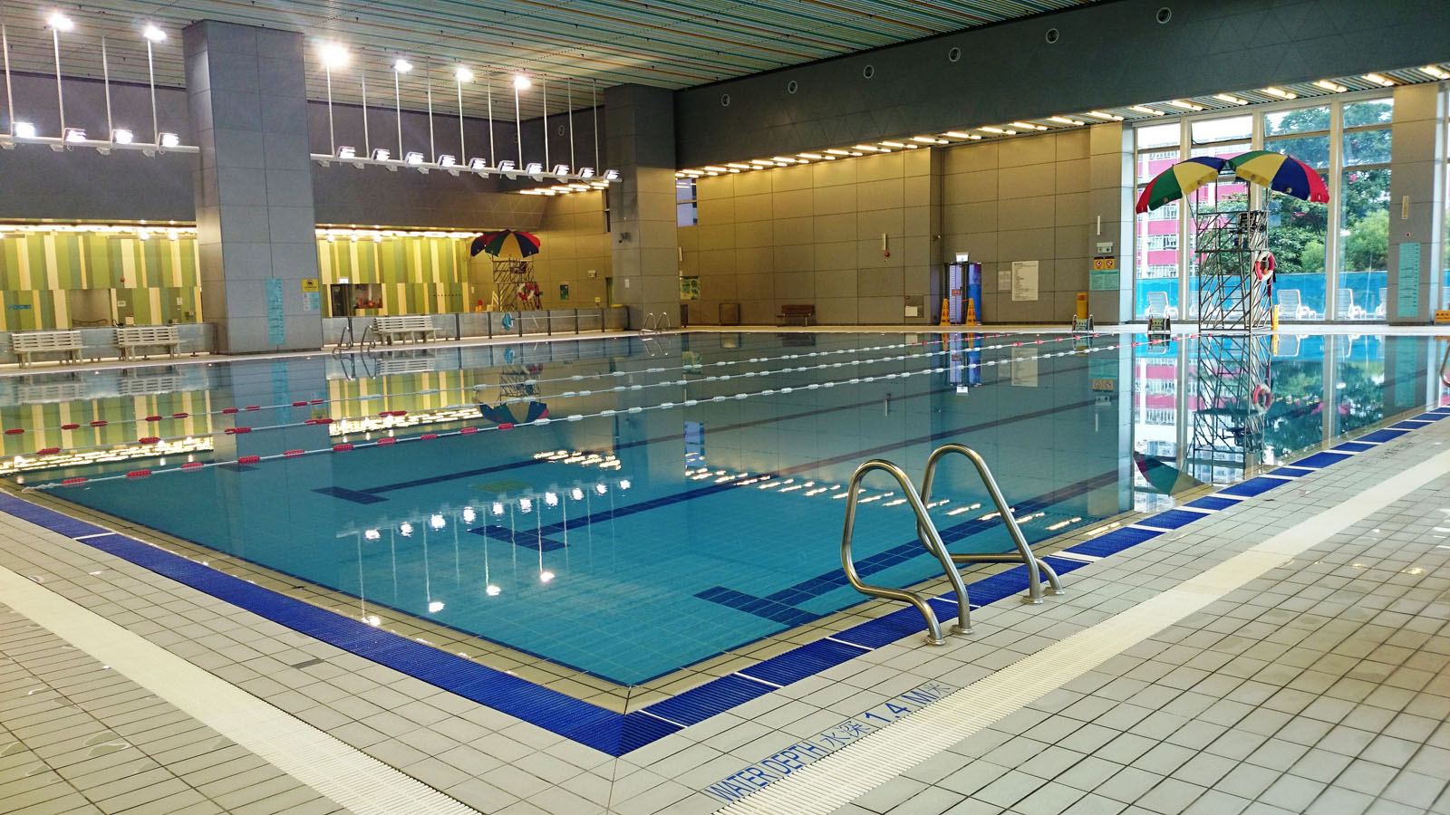 Photo 2: Lam Tin Swimming Pool