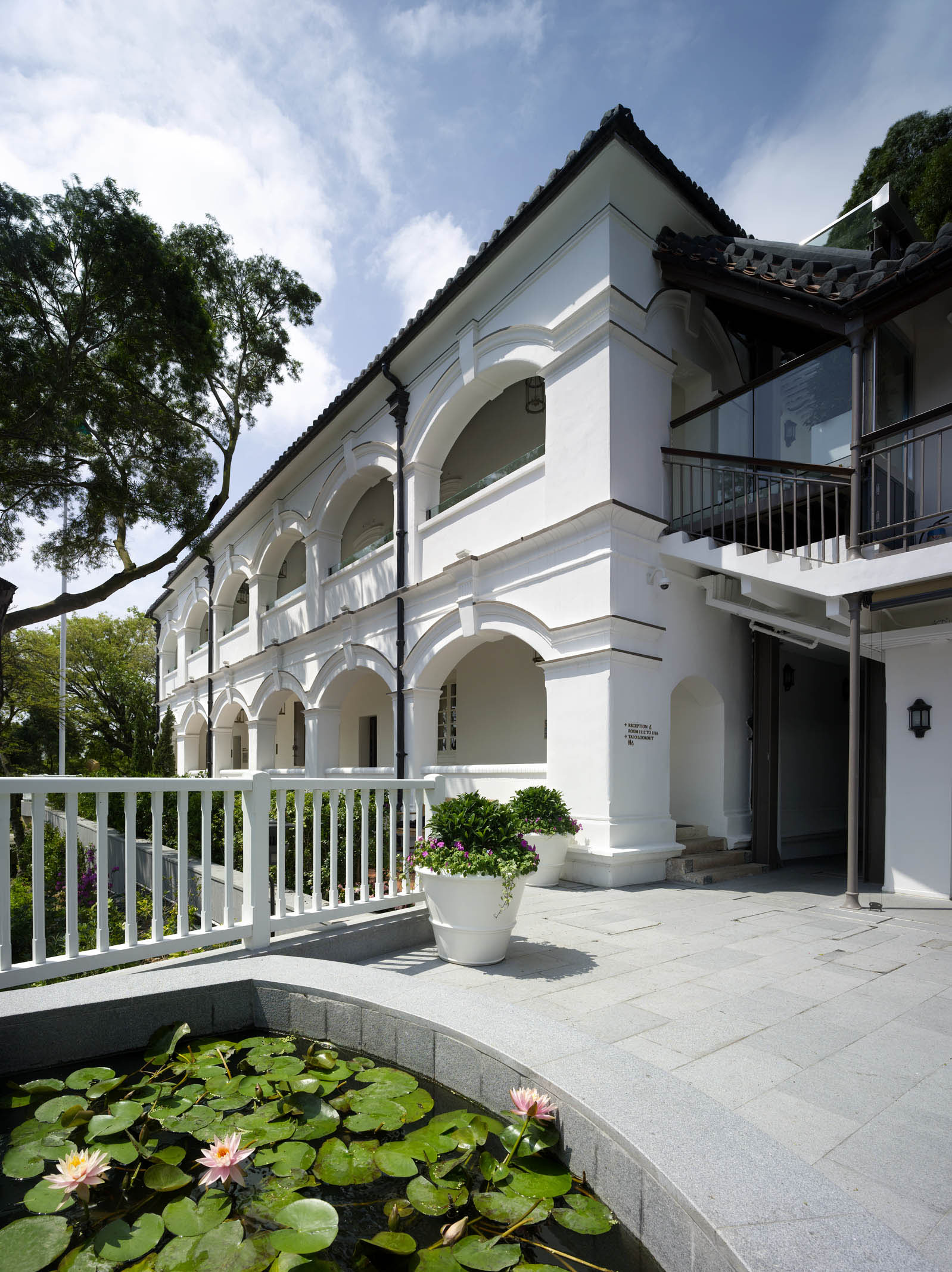 Photo 10: Tai O Heritage Hotel