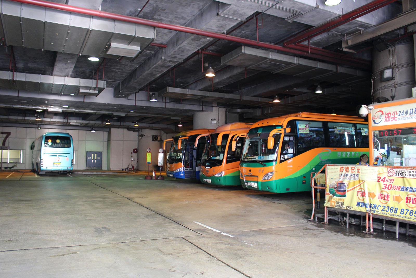 Photo 9: Austin Road Cross Boundary Coach Terminus