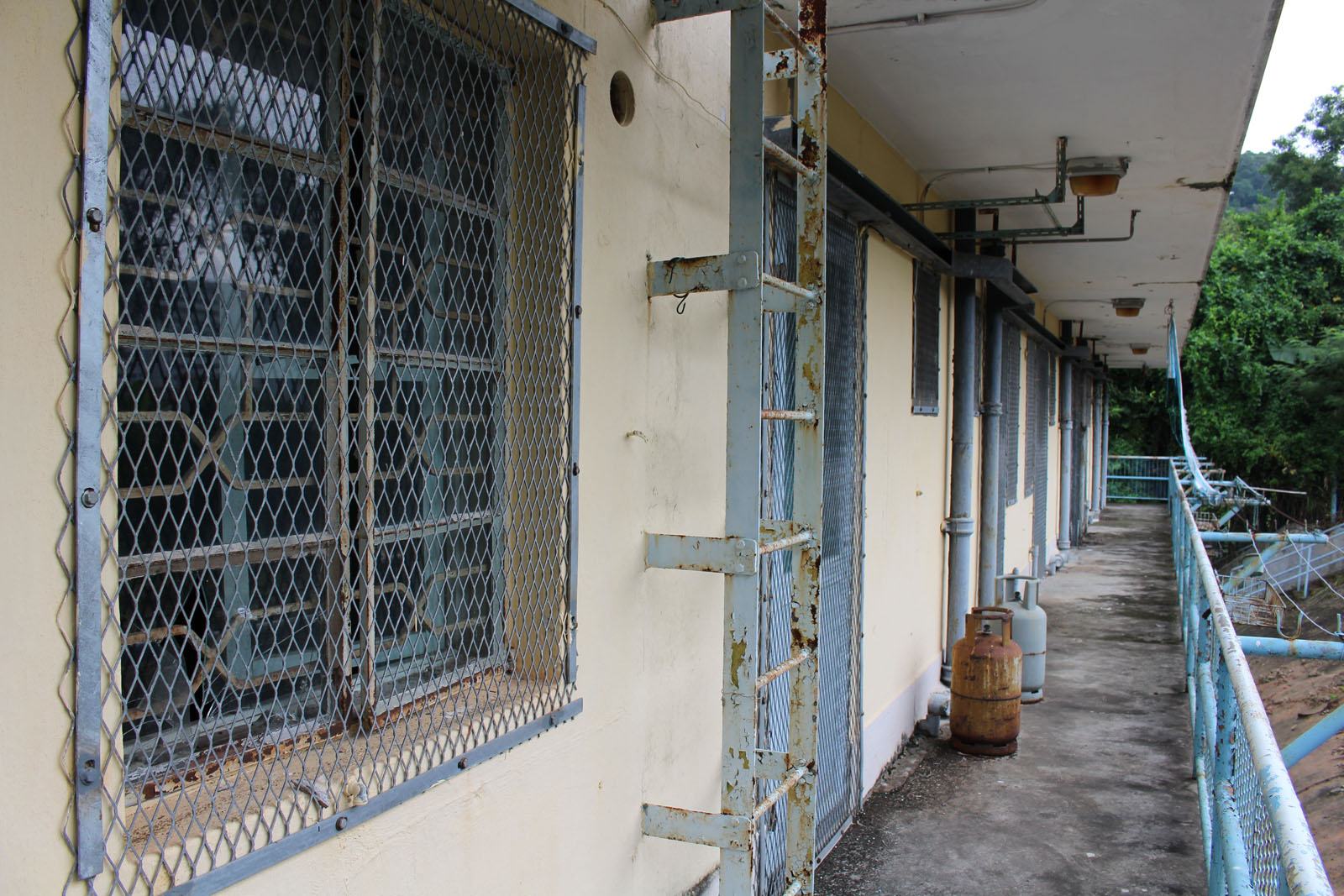 Photo 3: Former Tsuen Wan Raw Water Pumping Station Staff Quarters