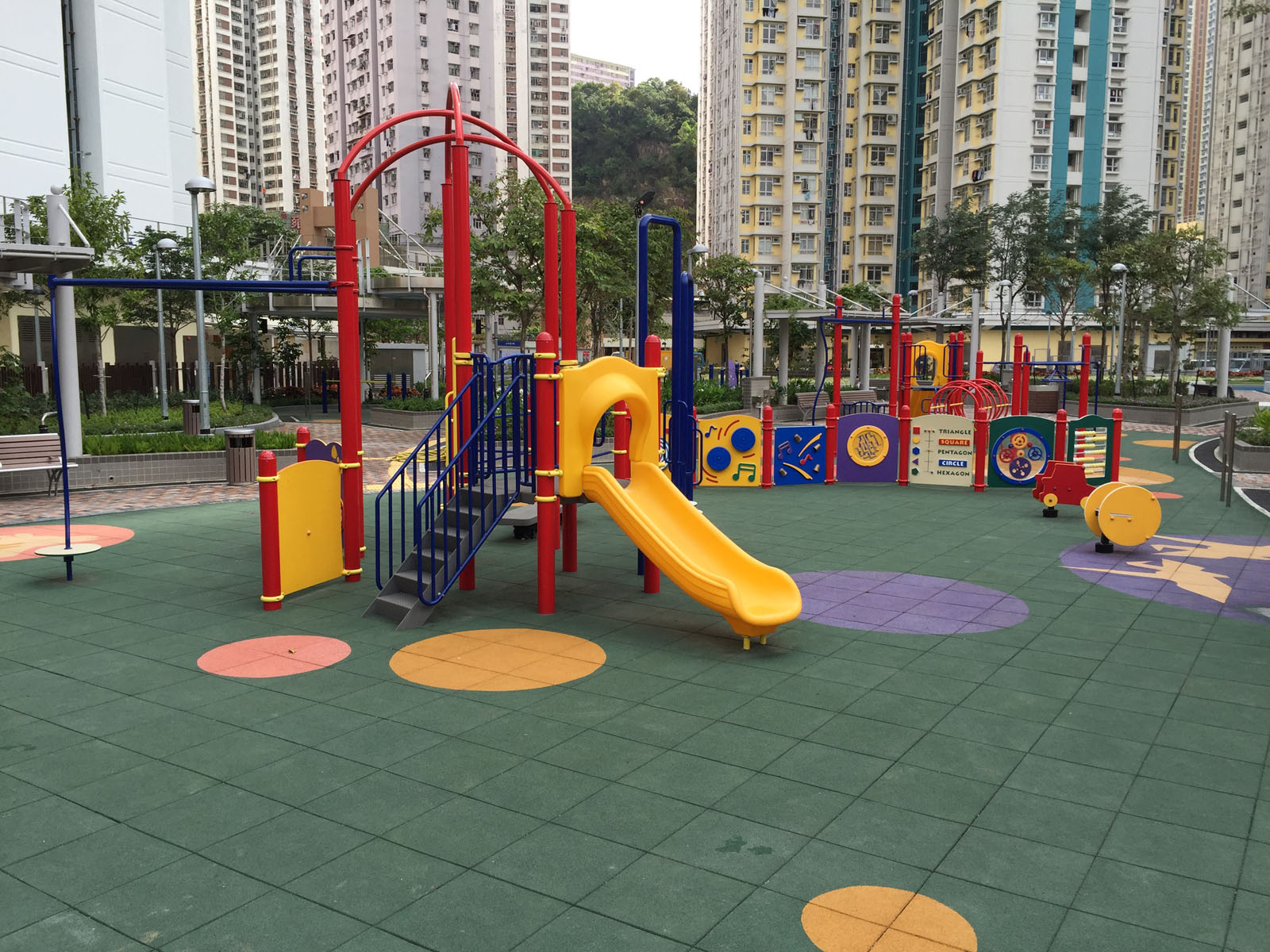 Photo 3: Ngau Tau Kok Park