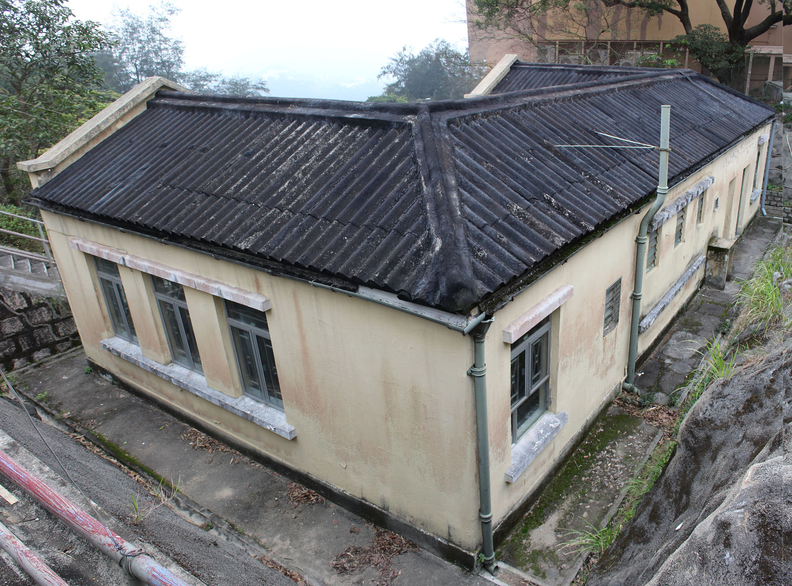 Former Wong Nai Chung Reservoir Workmen's Quarters