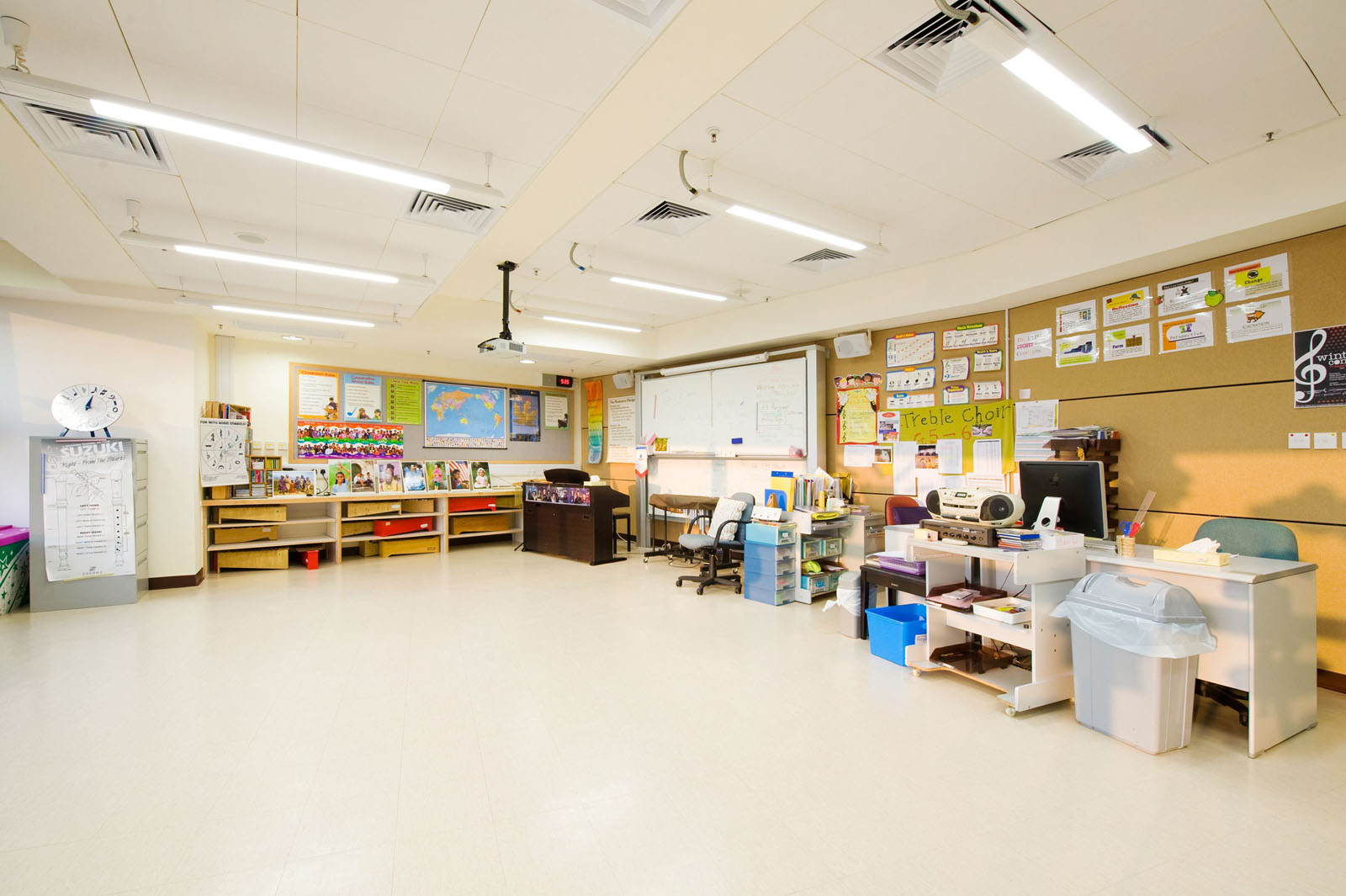 Photo 5: CDNIS Canadian International School of Hong Kong