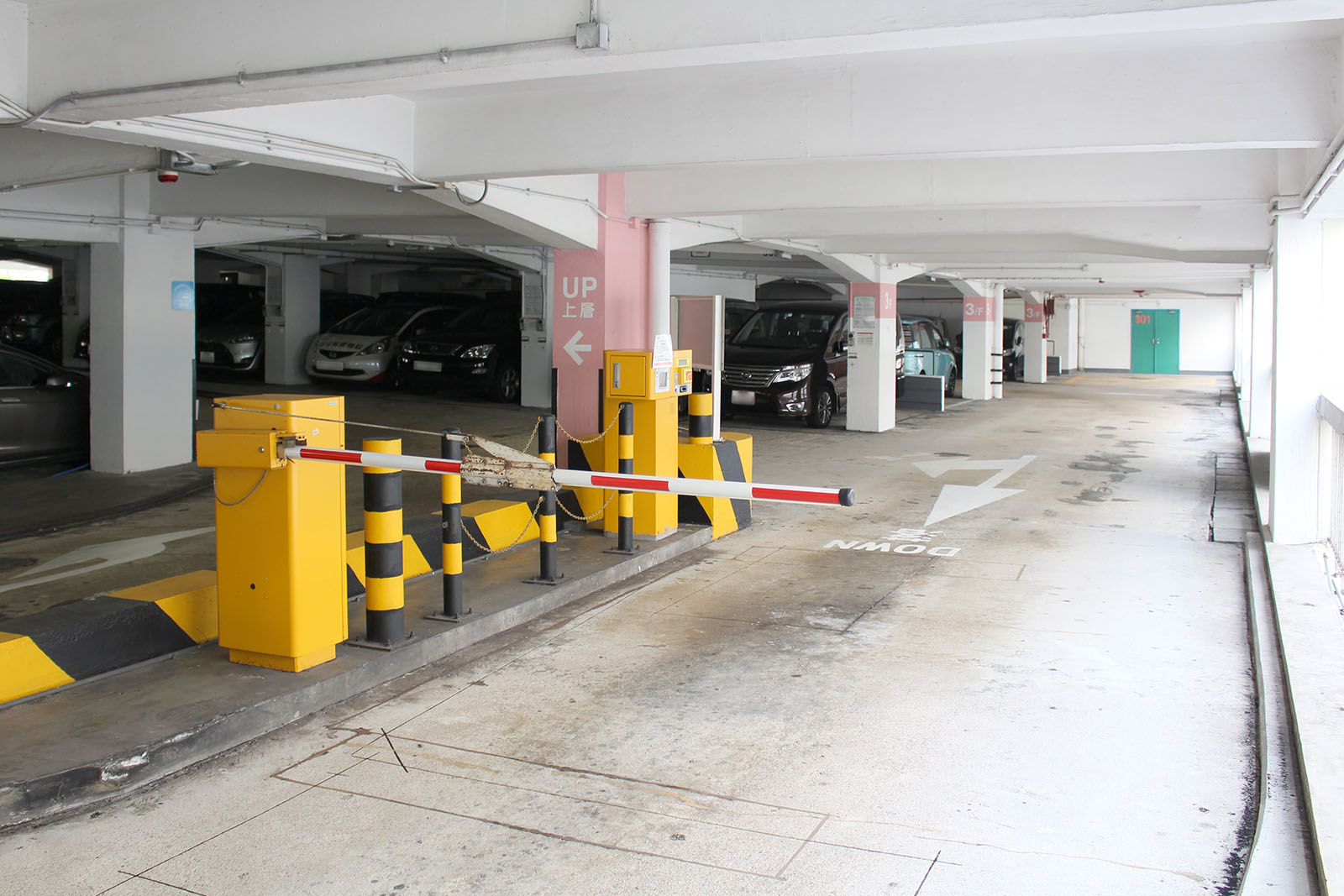 Photo 7: Tsuen Wan Car Park