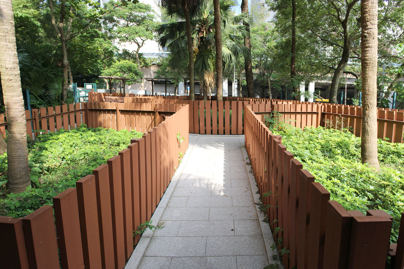 Photo 5: Lok Man Road Pet Garden