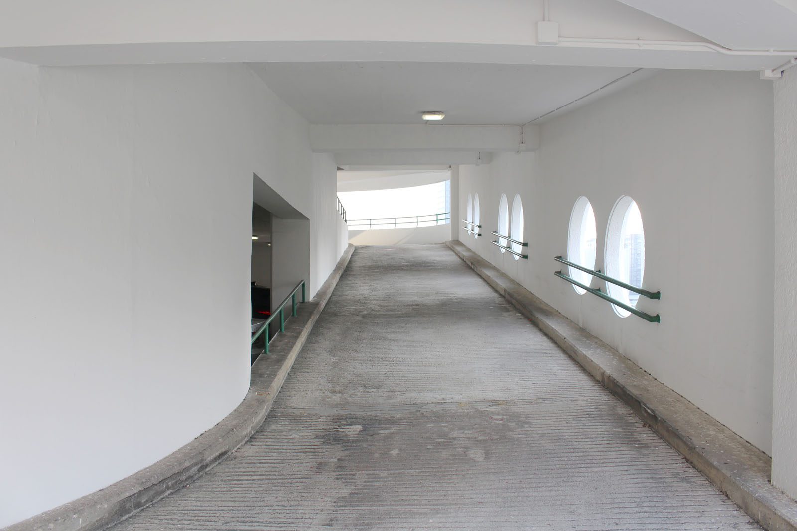 Photo 12: Kwai Fong Car Park