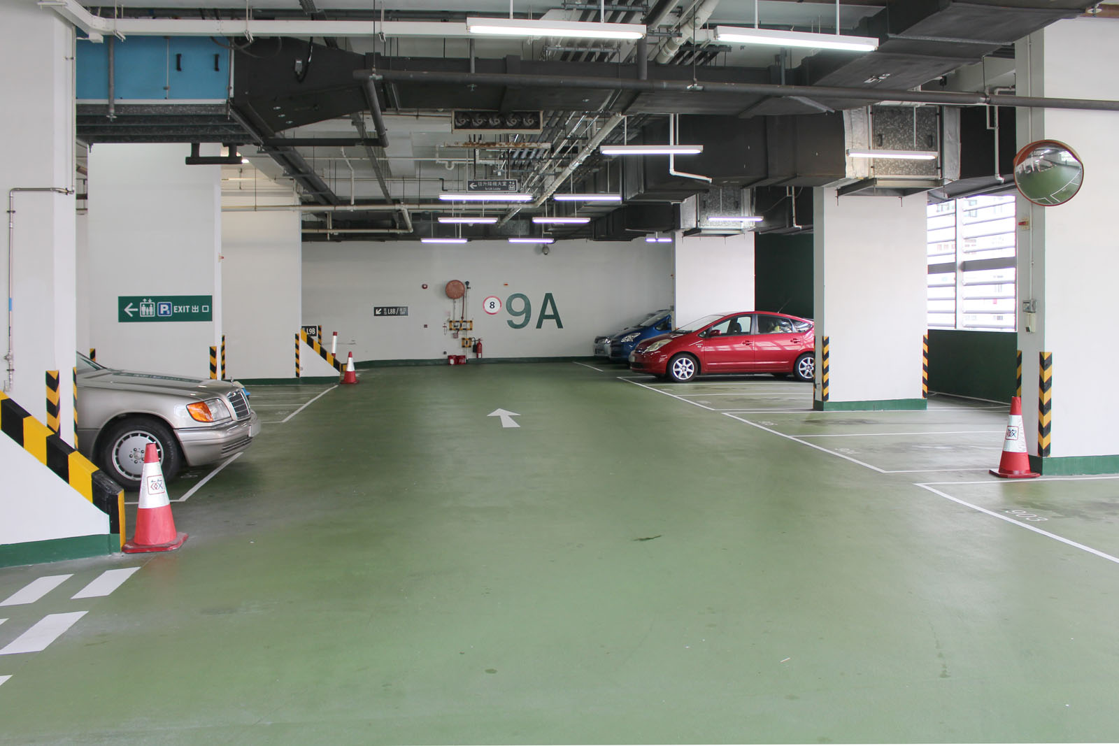 Photo 4: Kennedy Town Car Park