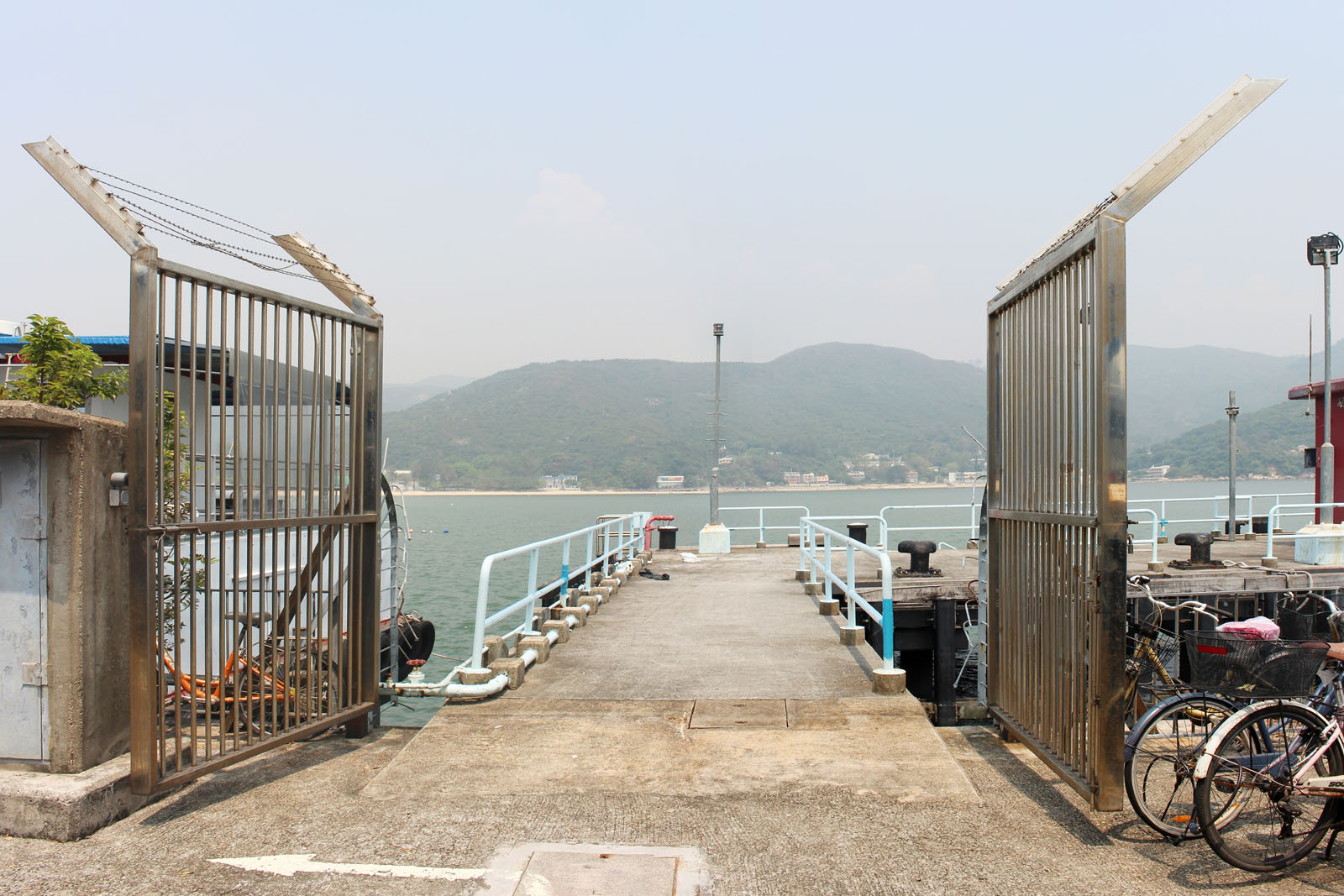 Photo 4: Ex-Mui Wo Fireboat Pier