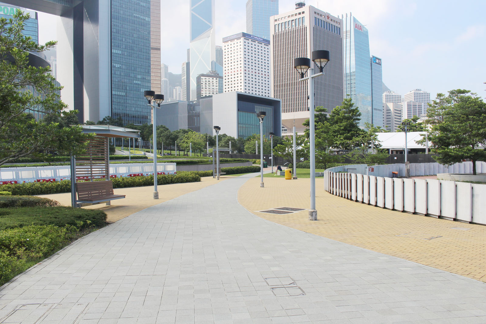 Photo 4: Pet Garden in Central and Western District Promenade (Central Section)