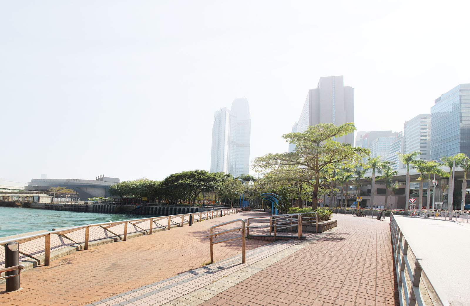 Photo 2: Man Kwong Street Sitting-out Area