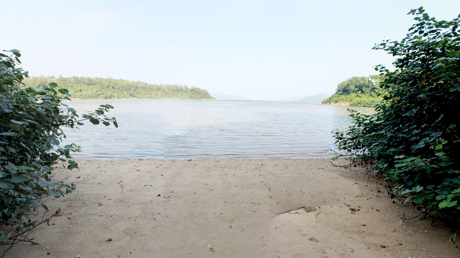 Photo 2: Beach at Hoi Sing Wan