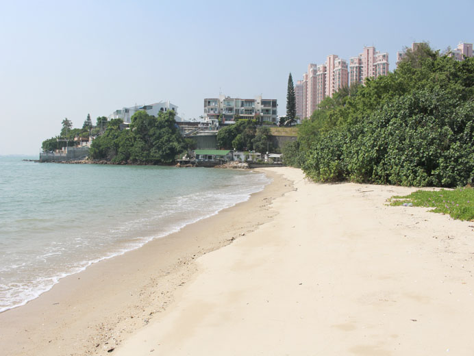 Photo 3: Beach in Yu Chui Street