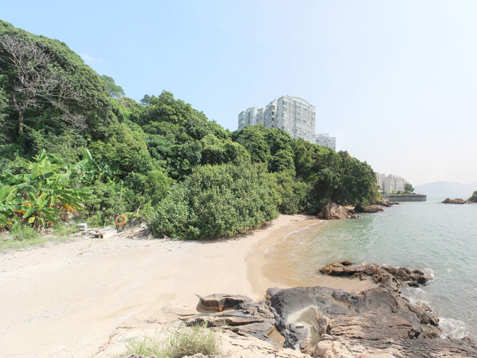 Photo 6: Beach in Yu Chui Street