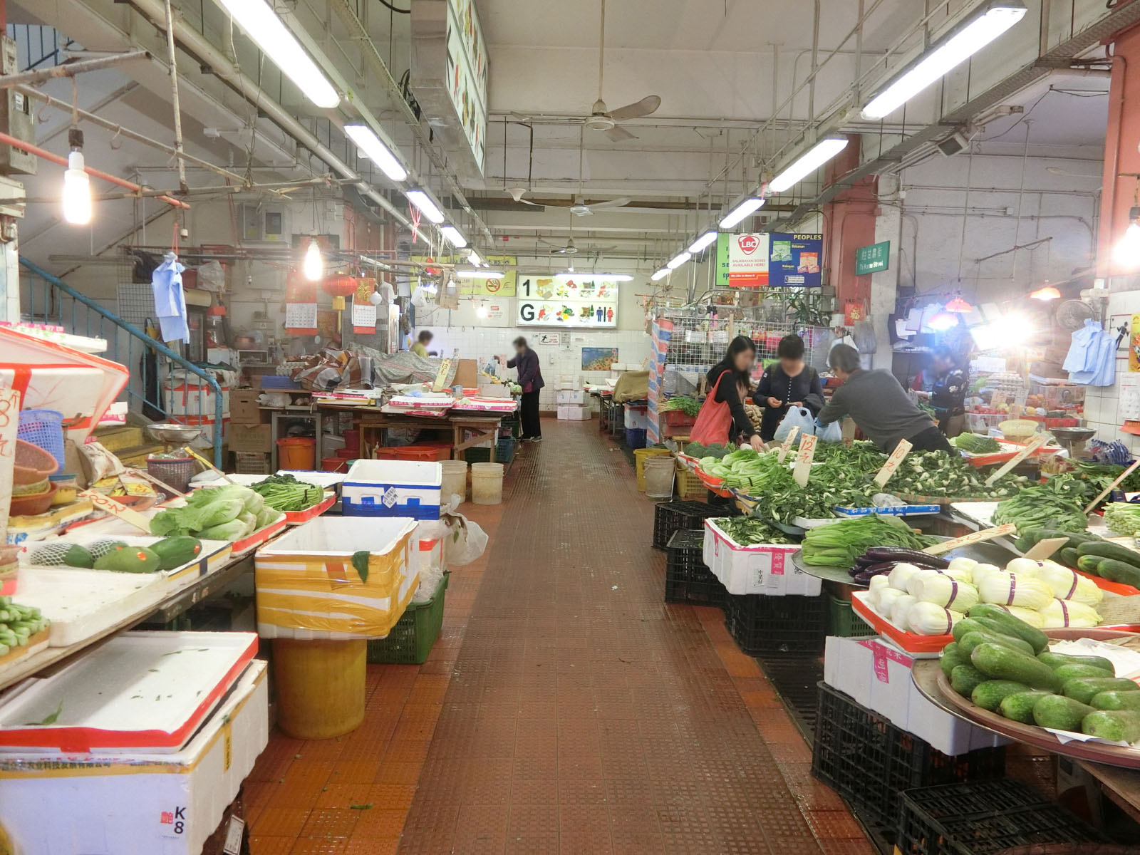 Photo 4: Yau Ma Tei Market