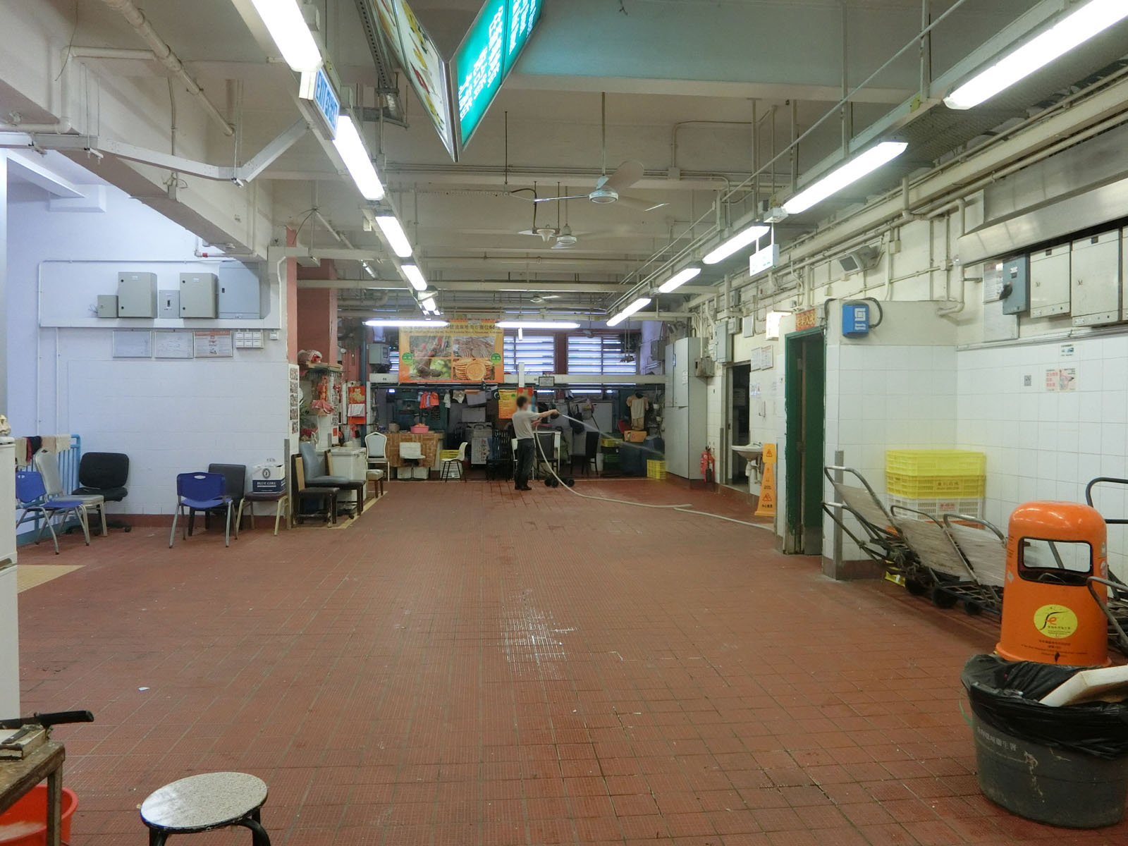 Photo 6: Yau Ma Tei Market