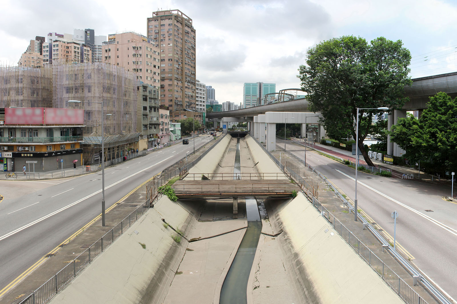 Photo 1: Yuen Long Nullah