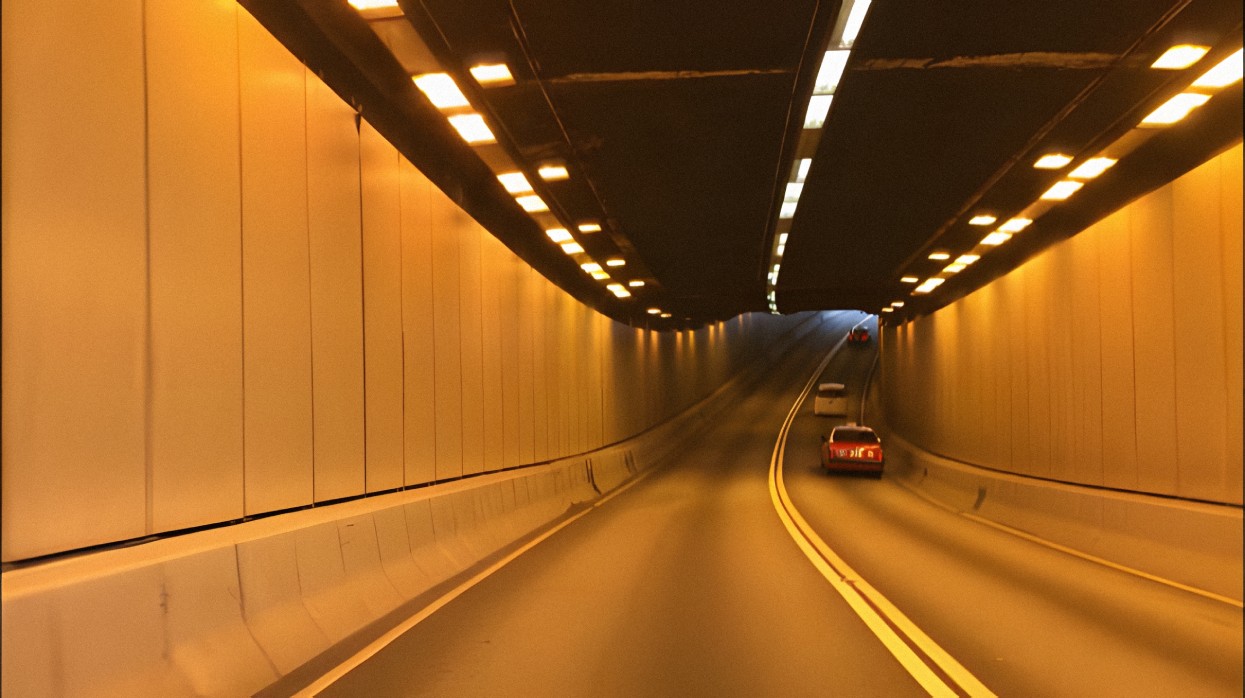 Photo 2: Pedder Street Underpass