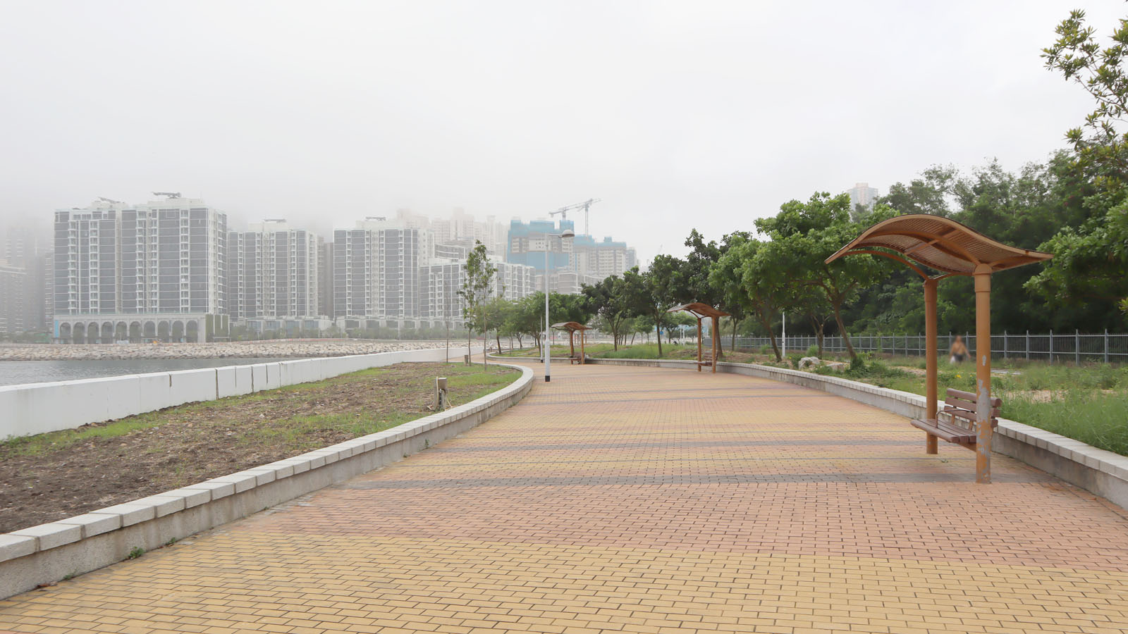 Photo 5: Tseung Kwan O South Waterfront Promenade