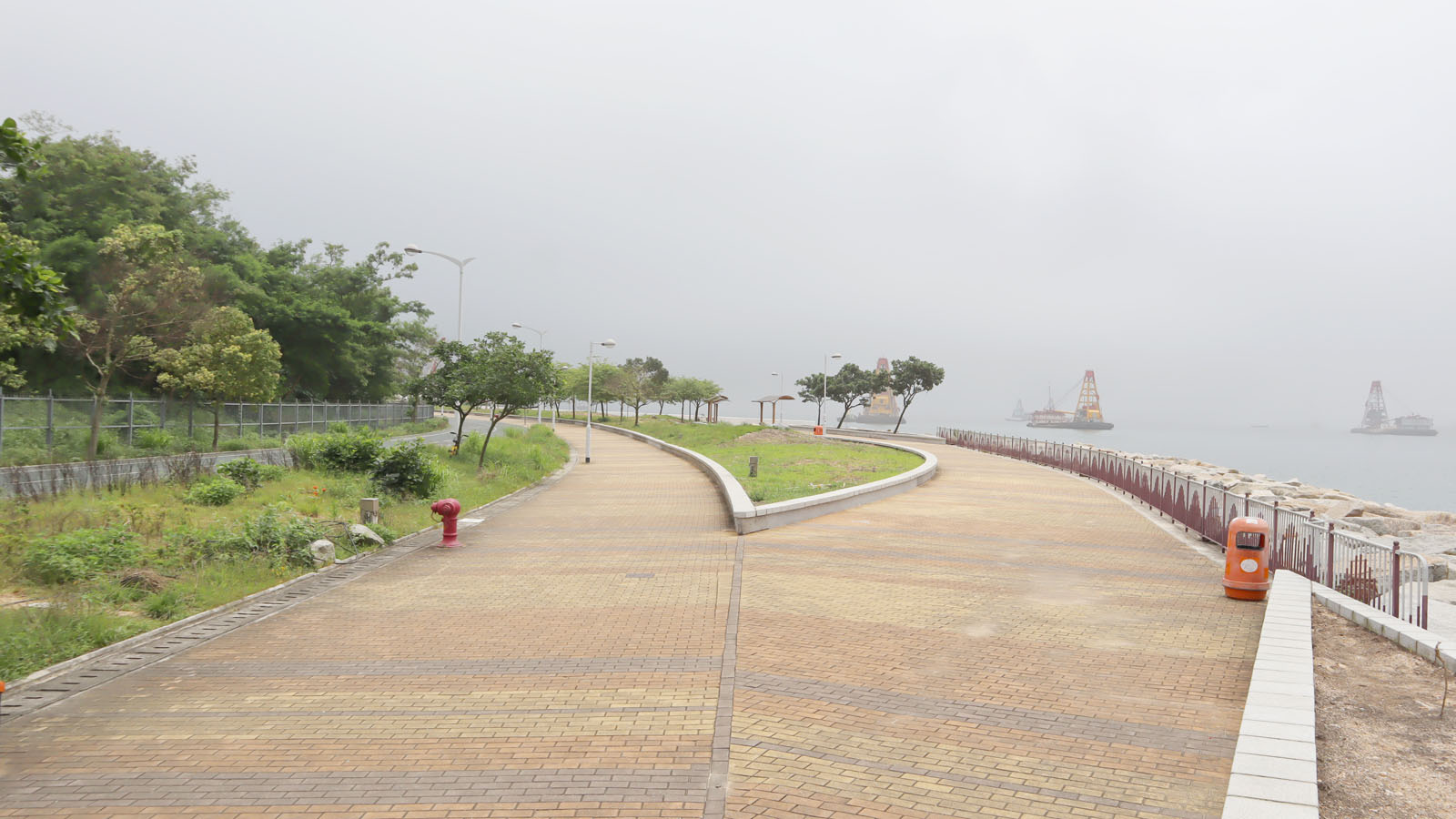 Photo 7: Tseung Kwan O South Waterfront Promenade