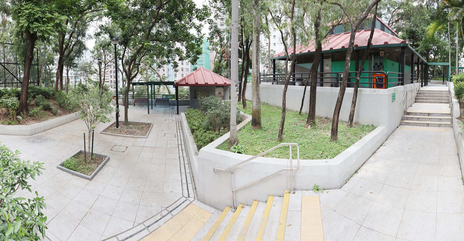 Photo 2: Tai Wo Hau Road Playground