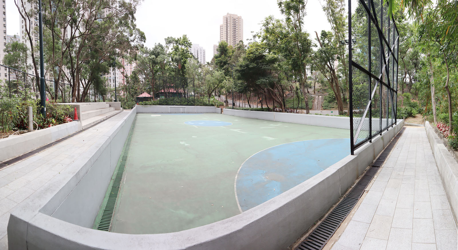 Photo 5: Tai Wo Hau Road Playground