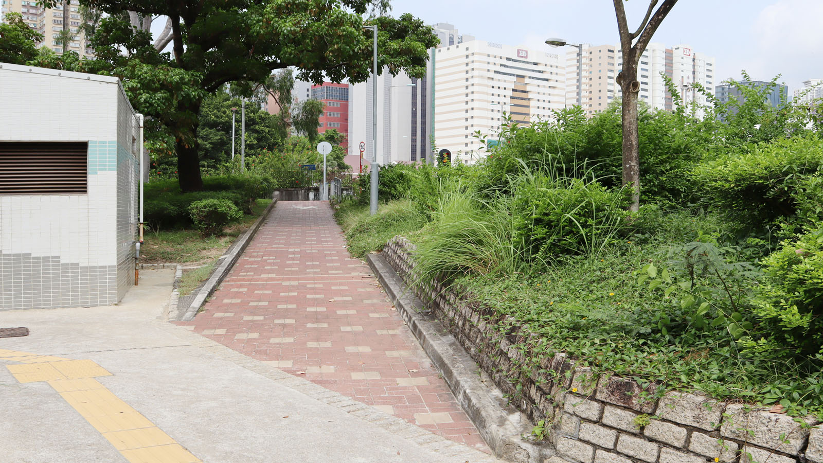 Photo 2: Shing Mun River Promenade Garden No. 2