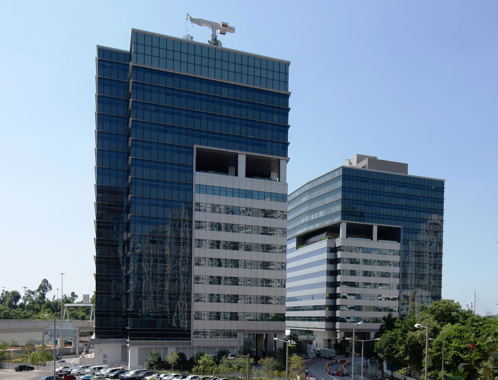 Photo 1: West Kowloon Government Offices